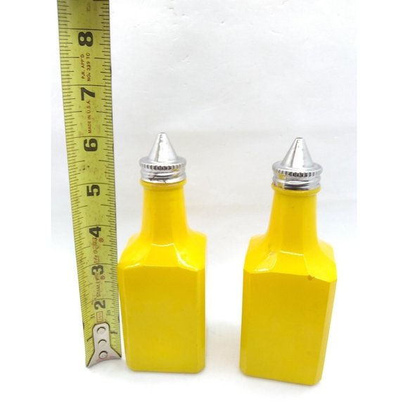 Vintage Retro set of 2 GEMCO USA  Oil & Vinegar yellow glass cruet bottles READ - Picture 3 of 12